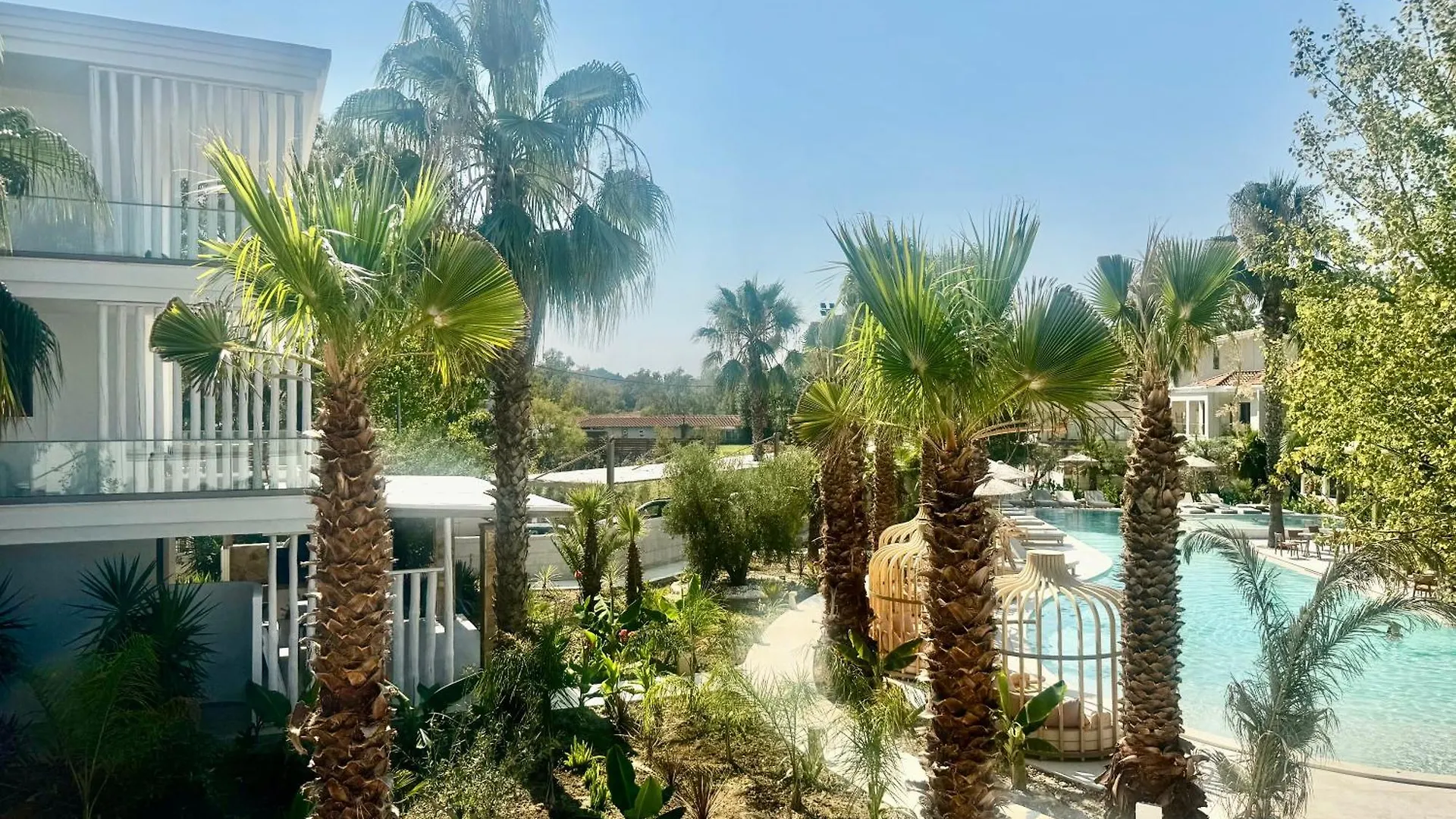 Aparthotel Nusa Suites & Villas Pefkochori Řecko