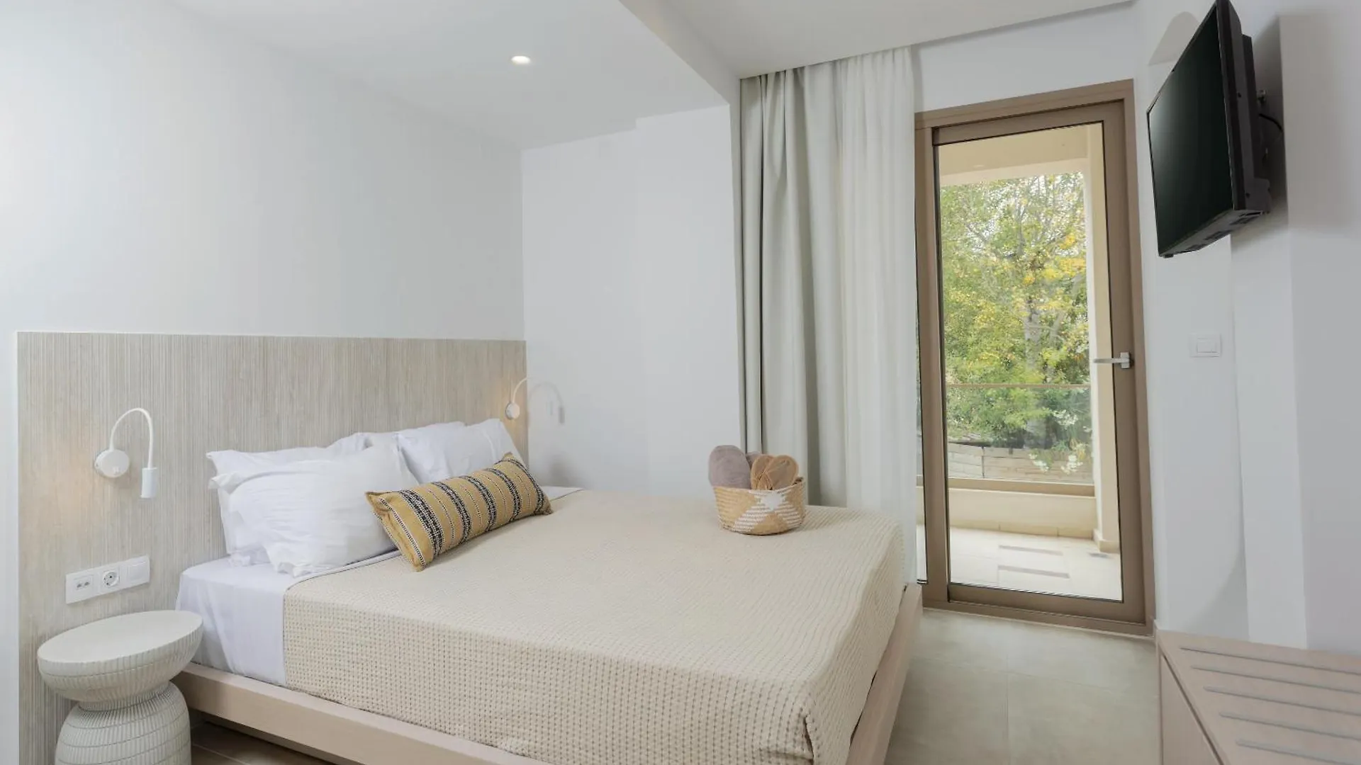 Nusa Suites & Villas Pefkochori