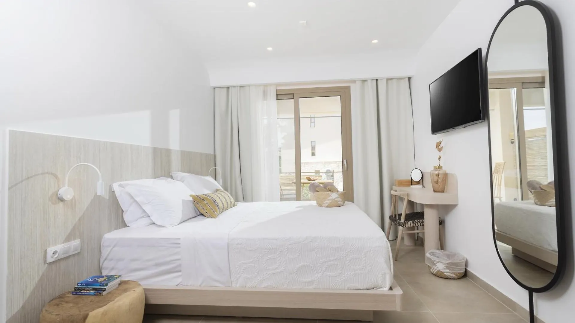 Nusa Suites & Villas Pefkochori