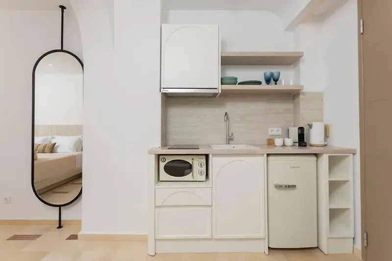 Nusa Suites & Villas Pefkochori Aparthotel