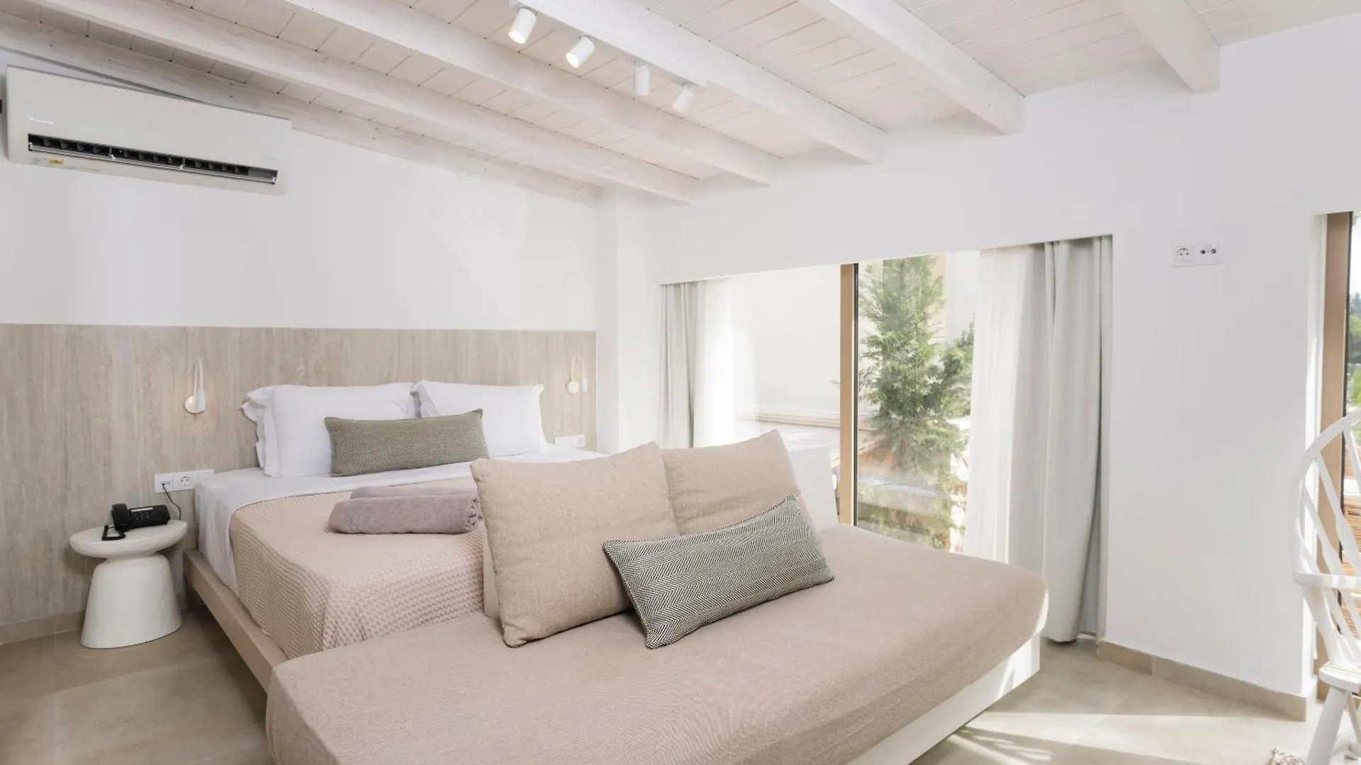 Nusa Suites & Villas Pefkochori