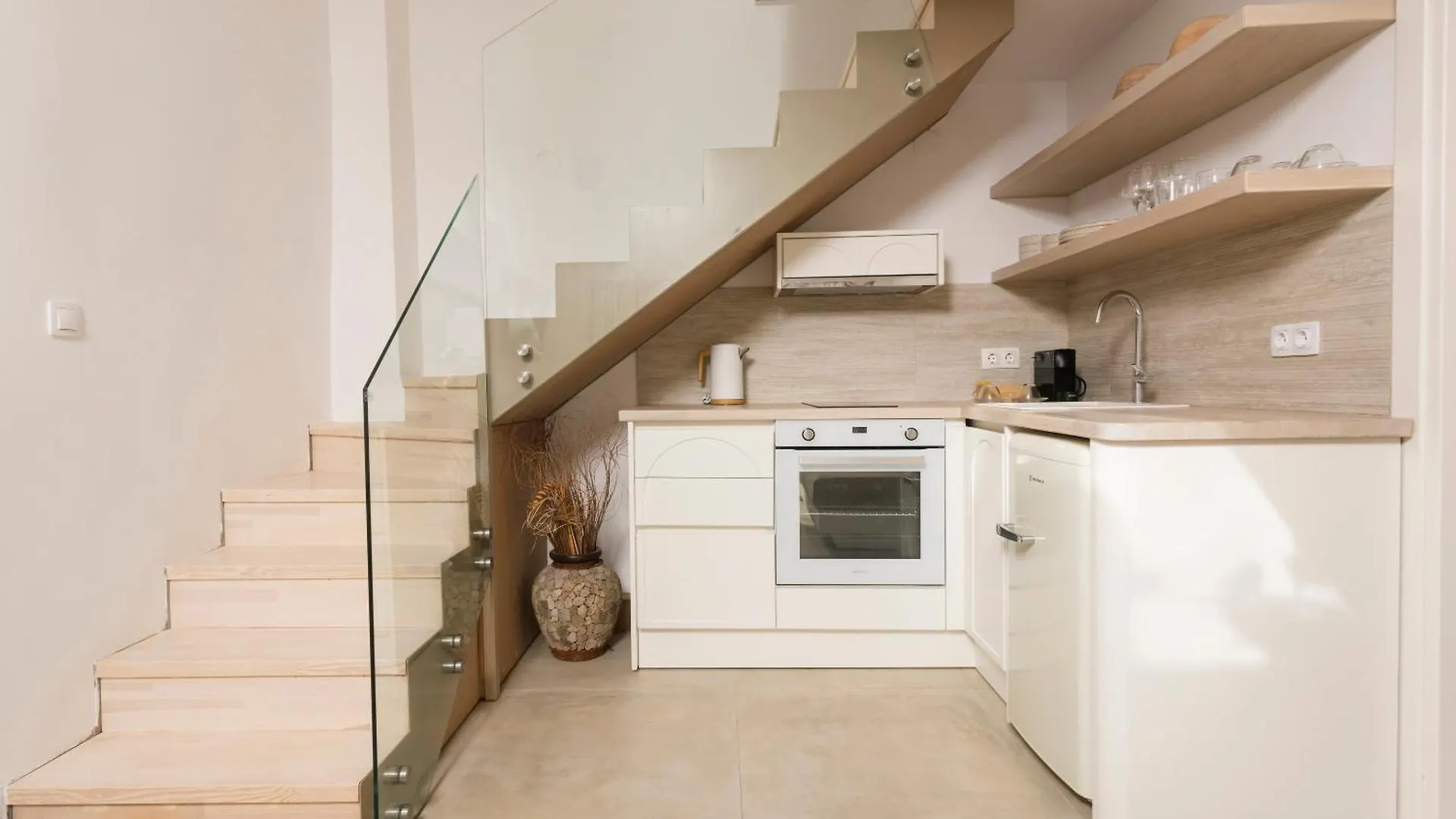 Nusa Suites & Villas Pefkochori Aparthotel