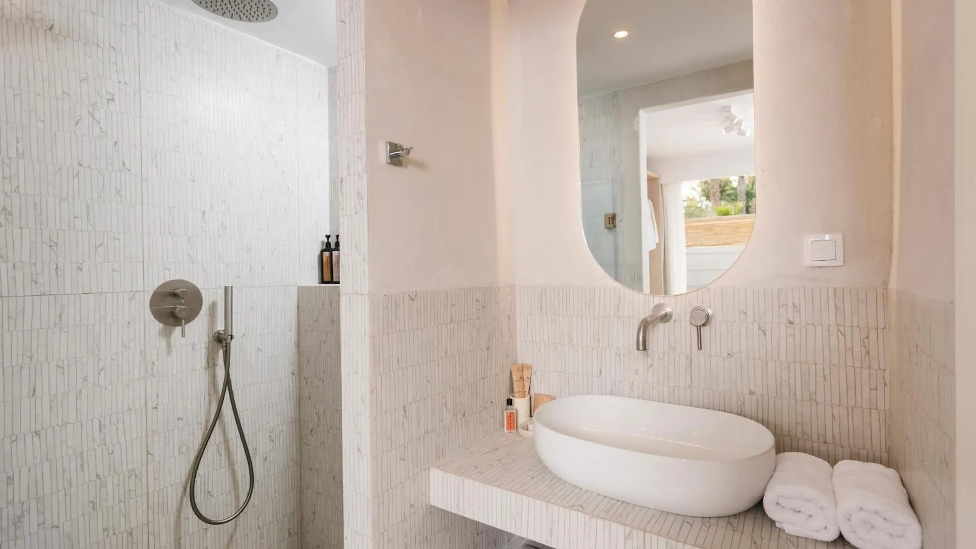 Nusa Suites & Villas Pefkochori 0*,