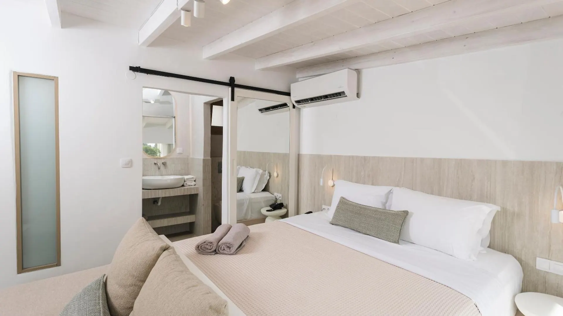 Aparthotel Nusa Suites & Villas Pefkochori Greece